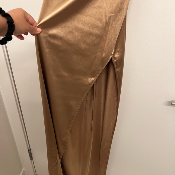 Lucy in the Sky Gold Maxi Dress - Picture 4 of 5